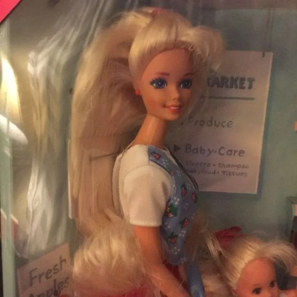 NIB Vintage Shopping Fun Barbie n Kelly Vintage